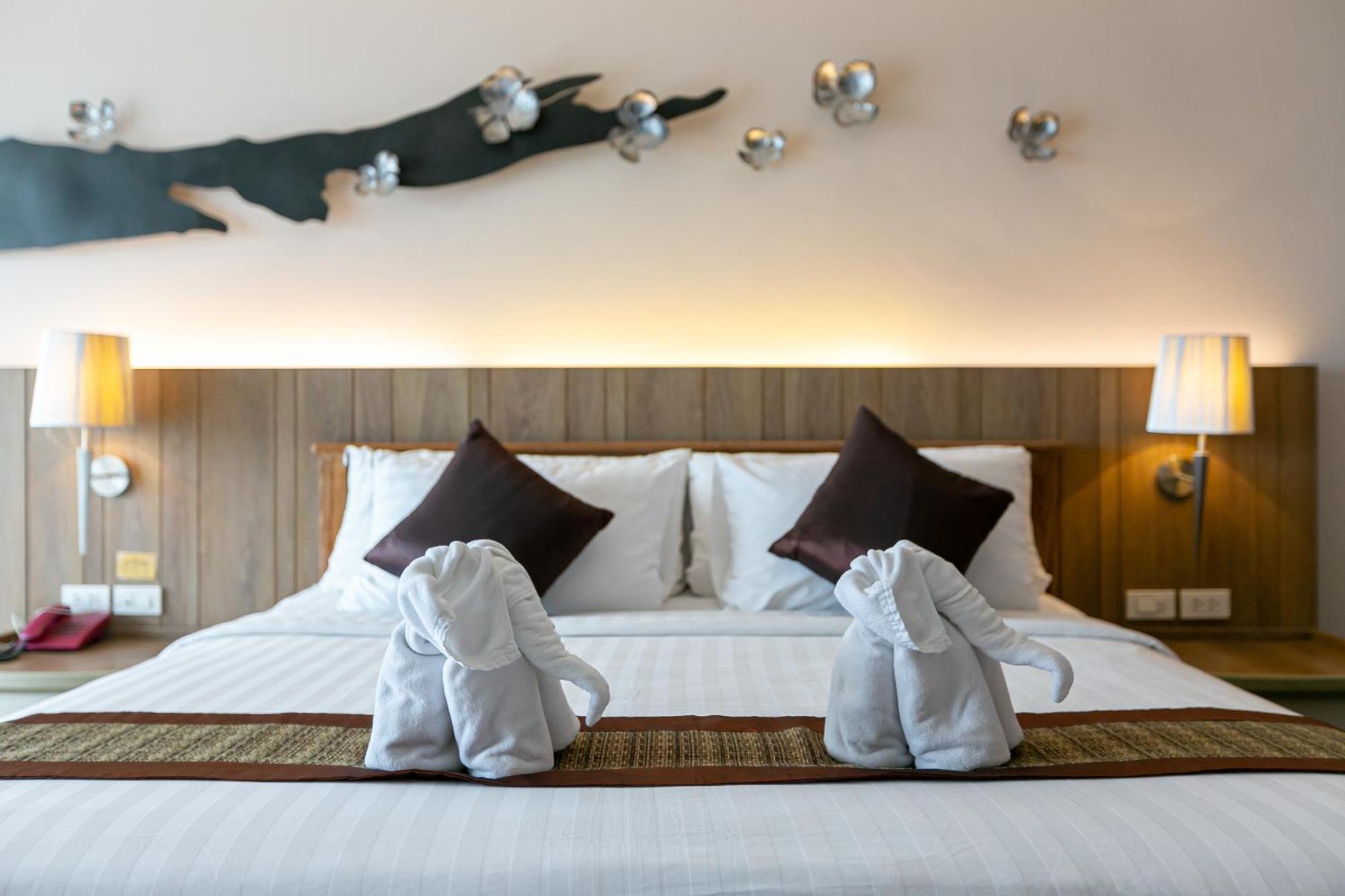 פאק קרט Grand Ratchapruek Hotel מראה חיצוני תמונה