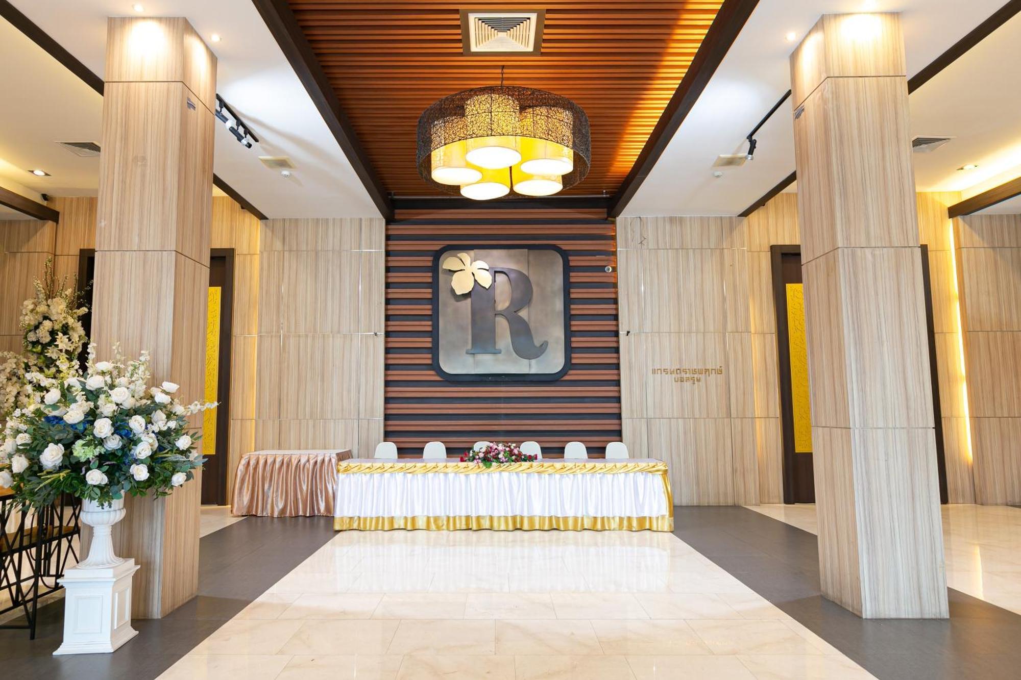 פאק קרט Grand Ratchapruek Hotel מראה חיצוני תמונה